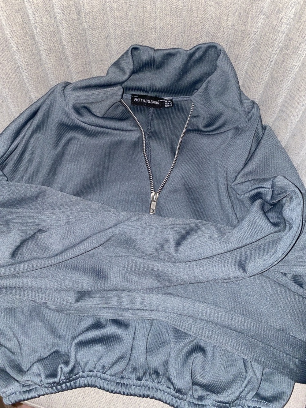 PrettyLittleThing Dark Gray Half-Zip Cropped Jacket